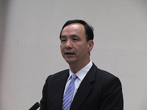 推加薪四法 朱立倫：全體勞工共享經濟果實