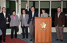 出訪教廷惹議  綠委爆周美青不愛媒體隨行