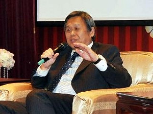 府院同意：王如玄准辭 潘世偉接任