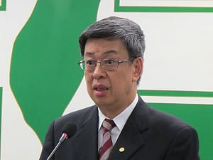 陳建仁直誇小英 政見比4年前好很多