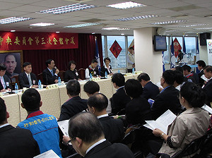 不分區反對票暴增 藍黨員譏「老人退輔會」