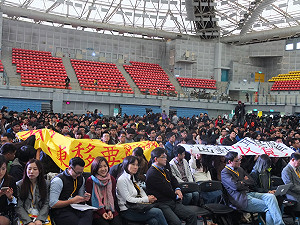 青年對談 反南鐵、收費員學生現場抗議