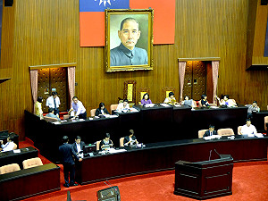 在野續杯葛  臨時會最後一天仍在協商