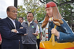 黃春明諷馬：哪有9.2%的人還能在位？