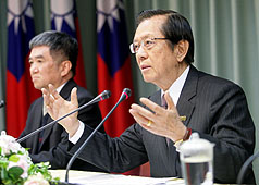 楊進添：並非派專機才叫撤僑