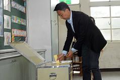 連勝文陪顏寬恒投票  陳世凱心情輕鬆