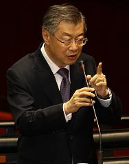 633跳票沒捐薪  陳冲：總統捐款早超過