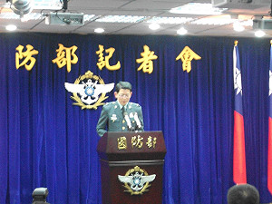 洪仲丘死於自宅？國防部：在家拔管無錯誤