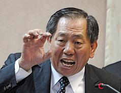 手纏「保命帶」可隨時開槍？蔡得勝否認