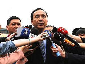 朱立倫拒答2016 里長插話力拱「選總統」