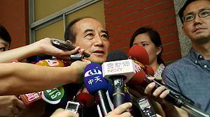 拉藍委回鍋 王：需要轉折點 但我不能講