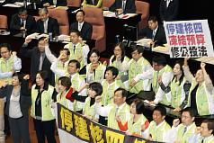 核123恐骨牌效應  江揆：公投過一定停