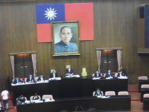 快訊/軍審法修法三讀通過  洪仲丘案適用