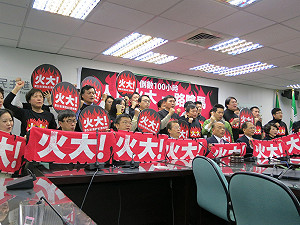 號召上街  蘇：人民有力馬就會低頭