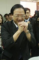 立院今處理倒閣案  江揆現身立院拜託支持