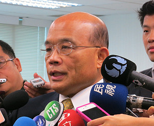 護照貼紙違法？蘇轟馬政府對內蠻橫