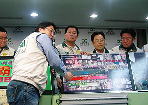 謝國樑鴨霸？ 林右昌：竟包下我總部前路權