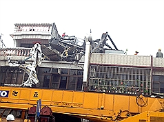 陸軍：阿帕契全面停飛 會協助修復民宅