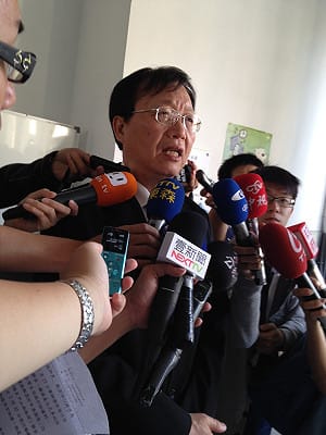 驅離反核民眾  陳威仁：員警低聲下氣勸離