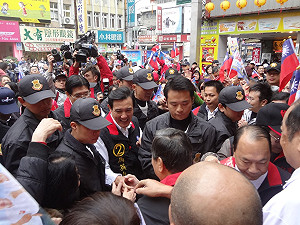 宜蘭掃街  馬：連任後和蔡討論台灣共識