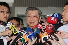 倒閣危機  陳冲：台灣經濟不能懸空