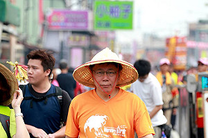 柯文哲：參與媽祖遶境 體驗底層生命力