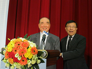 一小時演講 郝柏村絕口不提李扁姓名