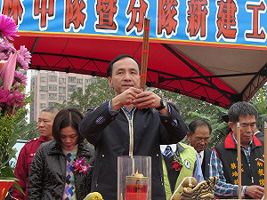 媒體問宋洪配  朱立倫：7月15不要亂講話