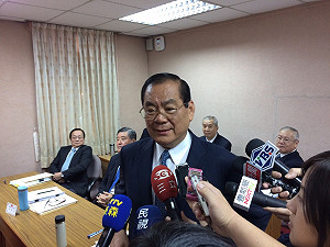 府卸任前買碎紙機惹議  曾永權：依慣例編列