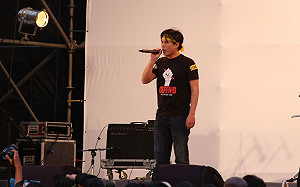 黃國昌問藍委：選擇人民還是9趴總統？