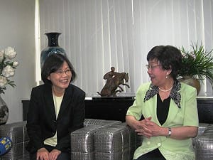 呂秀蓮建議蔡英文  超越藍綠一致面對中國