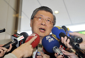 批馬笨蛋  陳冲：經濟學人一向不假辭色