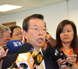 謝長廷：應從193萬美金流向 查共犯結構