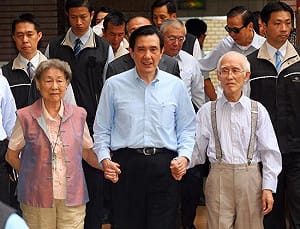 bumbler另解  余光中：大巧若拙