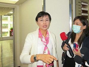 踹門遭法部移送  邱議瑩：沒在怕！