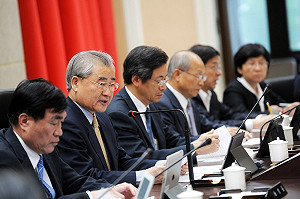 毛揆稱政府對網路不了解 常導致政策誤判