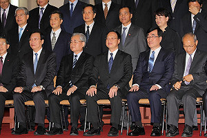 打「安全牌」求穩定  傳毛治國接行政院長