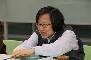 邱義仁回鍋民進黨  任智庫執行長薪水是「零」