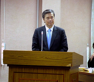 金溥聰：手指著別人 自己禁得起檢驗嗎？