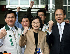 蘇提初選前民調  小英表示尊重