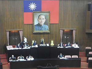 軍中人權問題  楊念祖週四赴立院報告