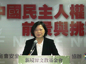 塑化劑風波中炒馬吳配？  蔡英文不解