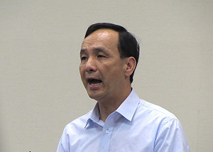 藍成一言堂？朱立倫：絕對可以批評主席