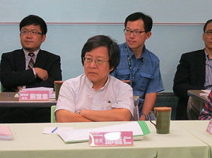 邱義仁駁謝：沒說反對這憲法 不代表全接受