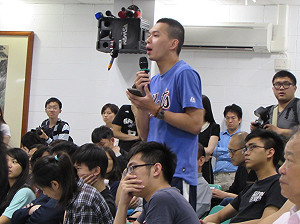 學生逼問2016、內閣制表態 王金平閃避虛答