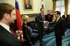 馬：主權治權分離概念  受兩德啟發