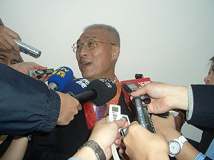 賴義鍠烏龍案  吳敦義籲蔡英文道歉