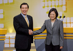 中間選民  智庫民調：蔡英文領先馬英九