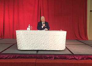 李登輝挺「換柱」：國民黨得求生存