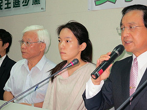 給扁灌水  許添財：曾勇夫竟拿來炫耀